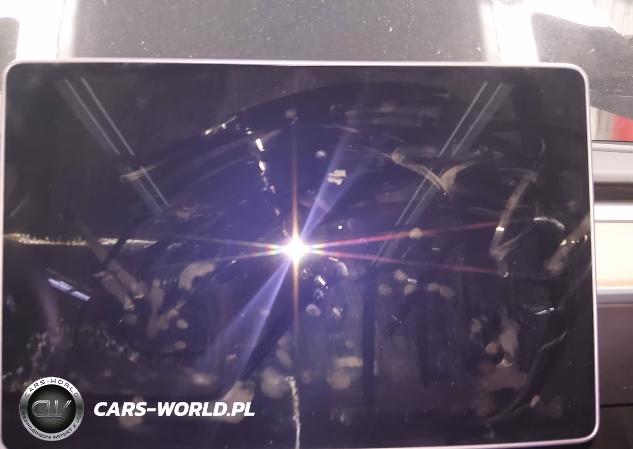 2021 Tesla Model Y Performance Dual Motor All-Wheel Drive VIN:5YJYGDEF4MF137730 - 14