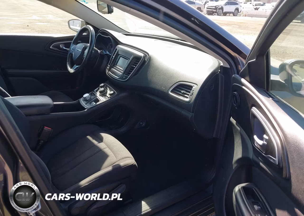 2015 Chrysler 200 Limited VIN:1C3CCCAB0FN682061 - 5