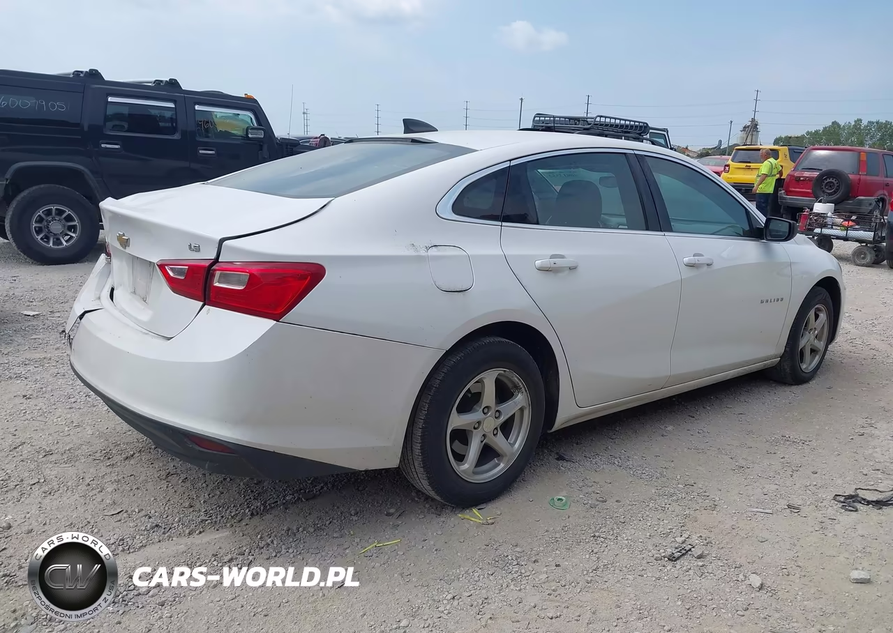 2016 Chevrolet Malibu Ls VIN:1G1ZB5ST7GF355799 - 4