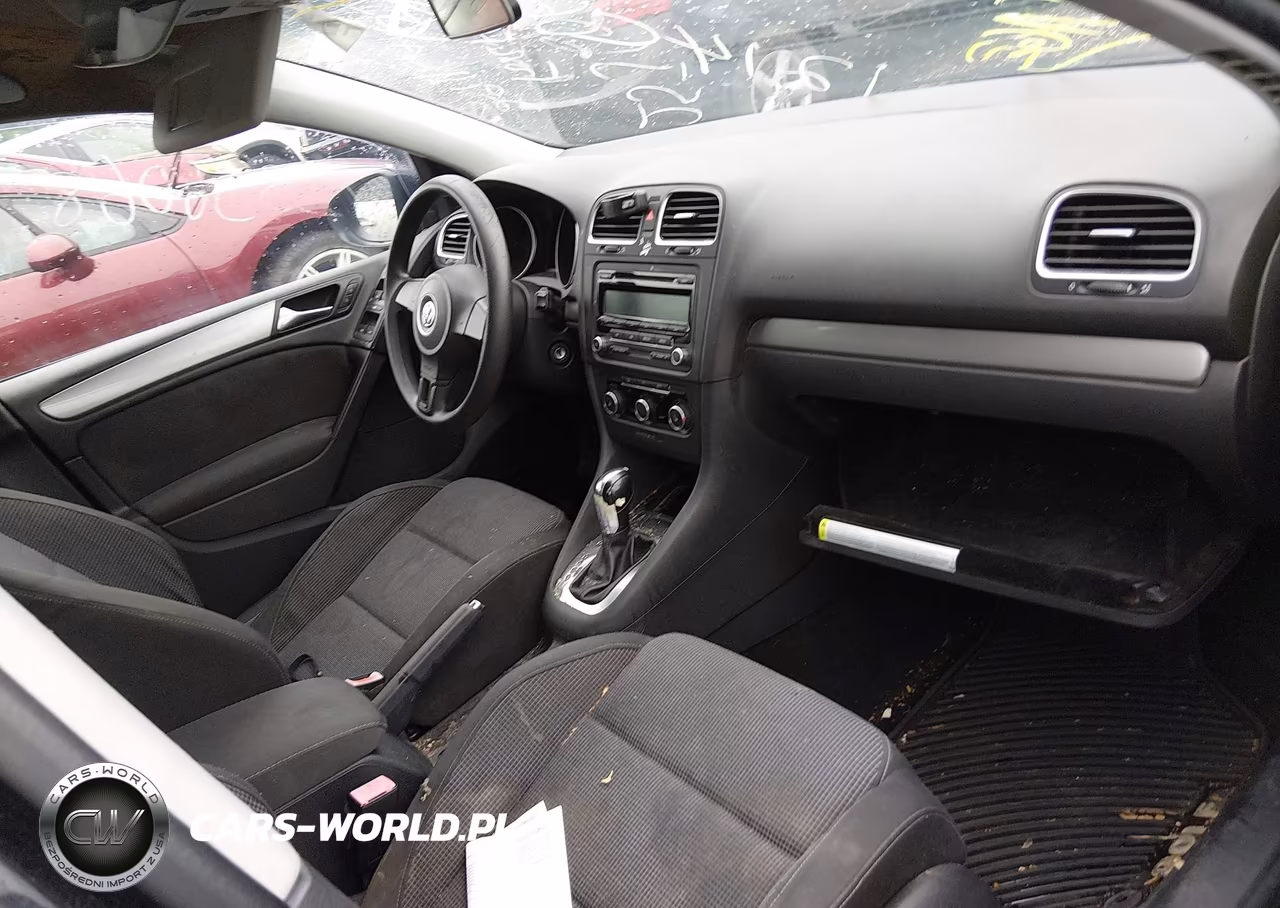 2012 Volkswagen Golf 2.5L 4-Door VIN:WVWDB7AJ8CW309180 - 5