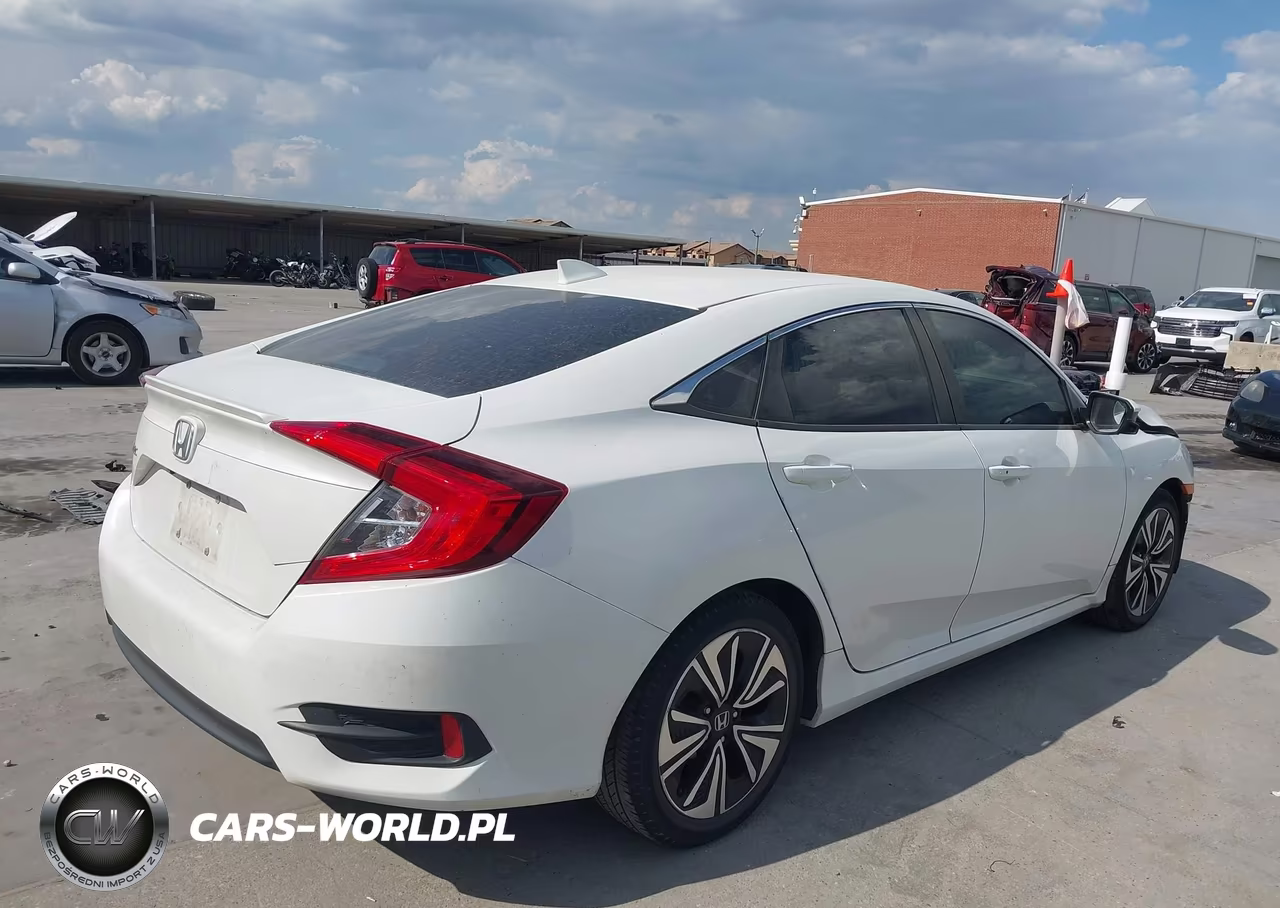 2017 Honda Civic Ex-L VIN:19XFC1F7XHE015359 - 4