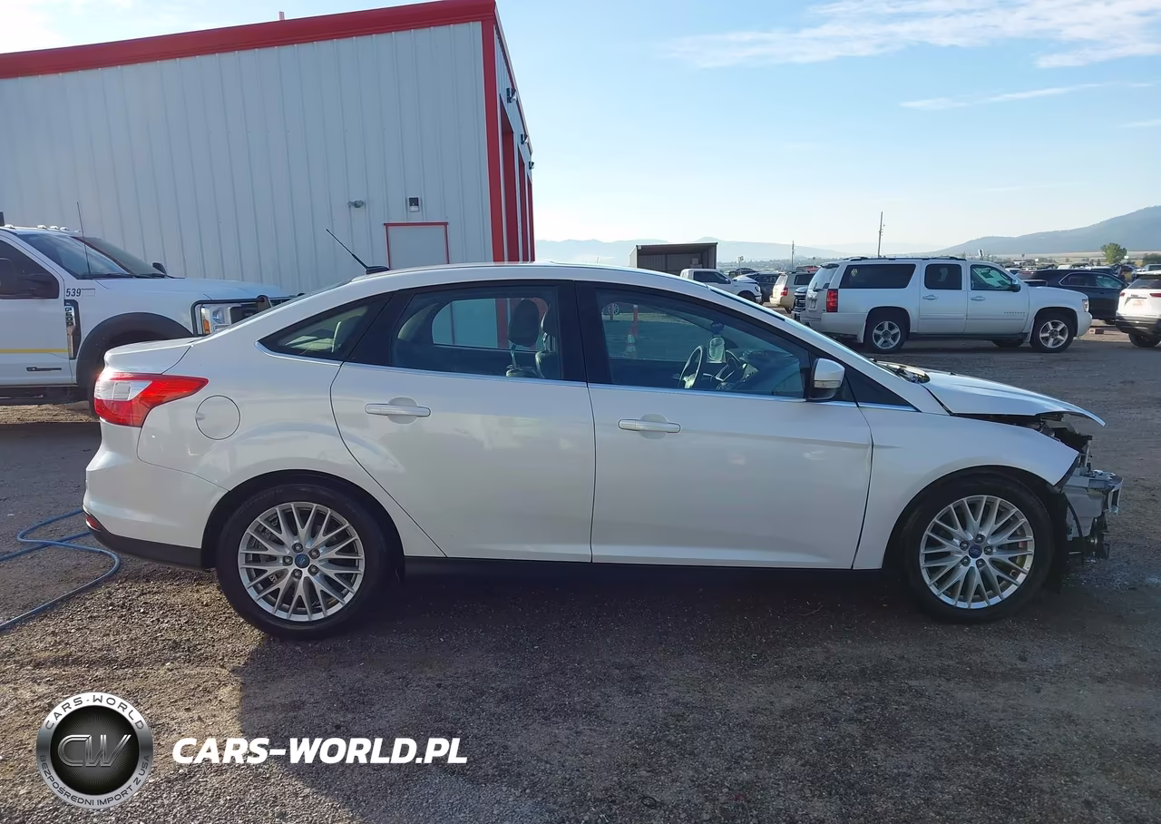 2012 Ford Focus Sel VIN:1FAHP3H27CL118447 - 13