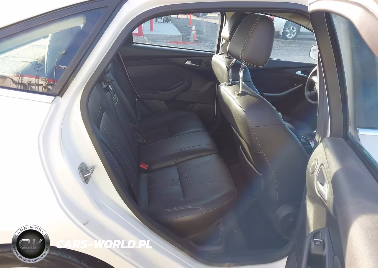 2012 Ford Focus Sel VIN:1FAHP3H27CL118447 - 8
