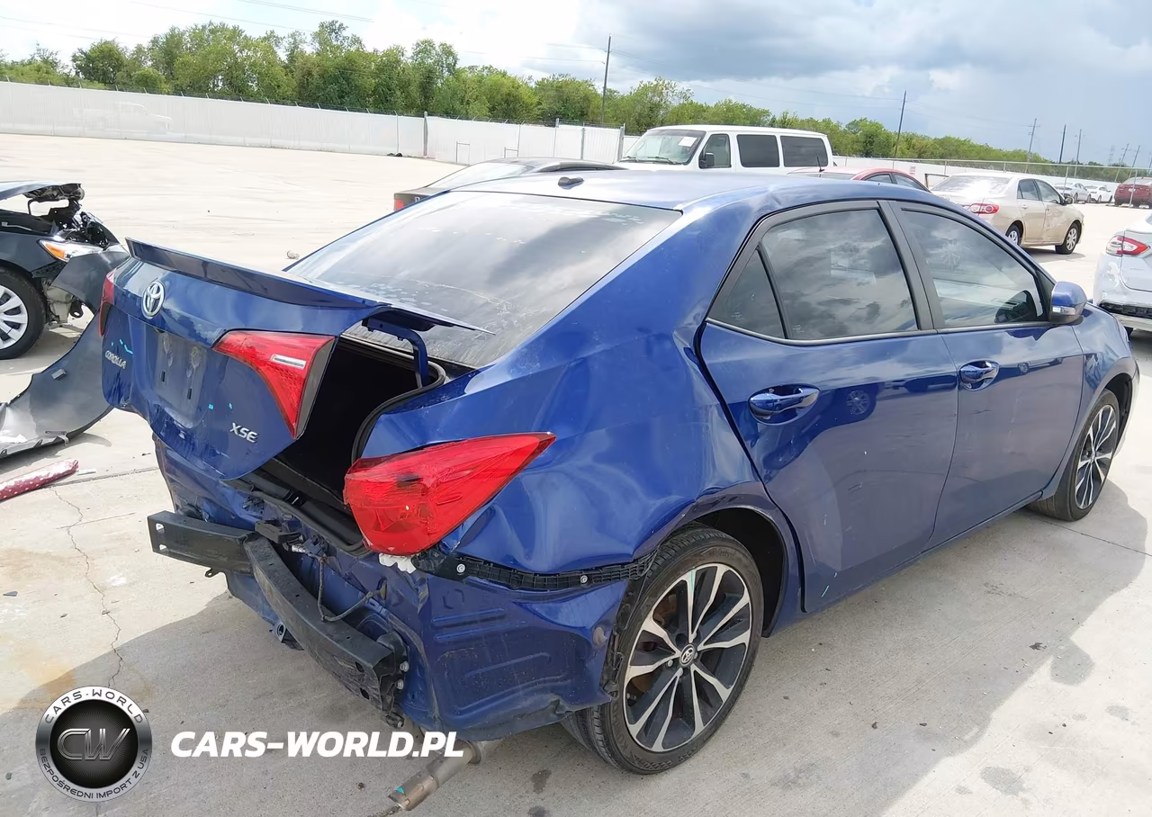 2018 Toyota Corolla Xse VIN:5YFBURHEXJP849688 - 4