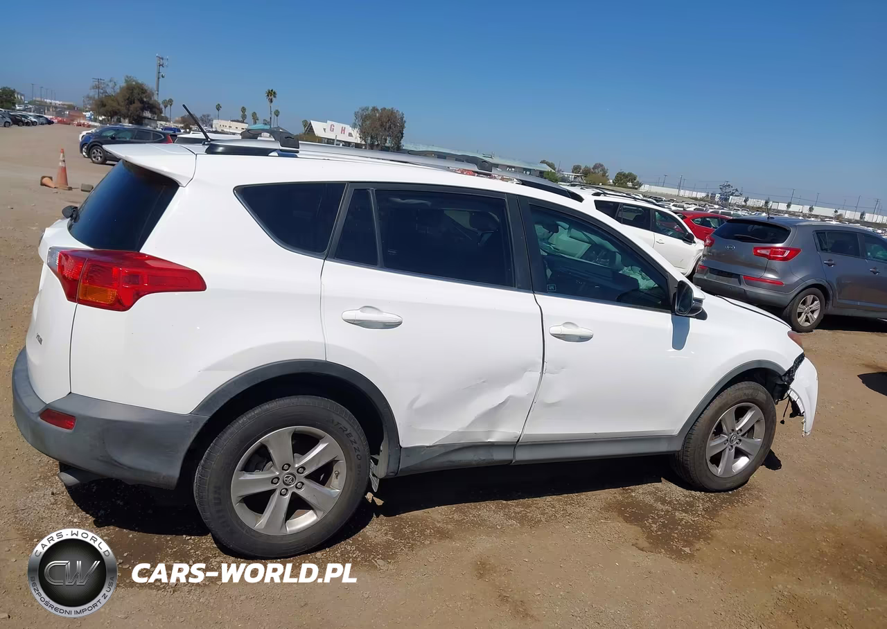 2015 Toyota Rav4 Xle VIN:2T3WFREV7FW183001 - 13