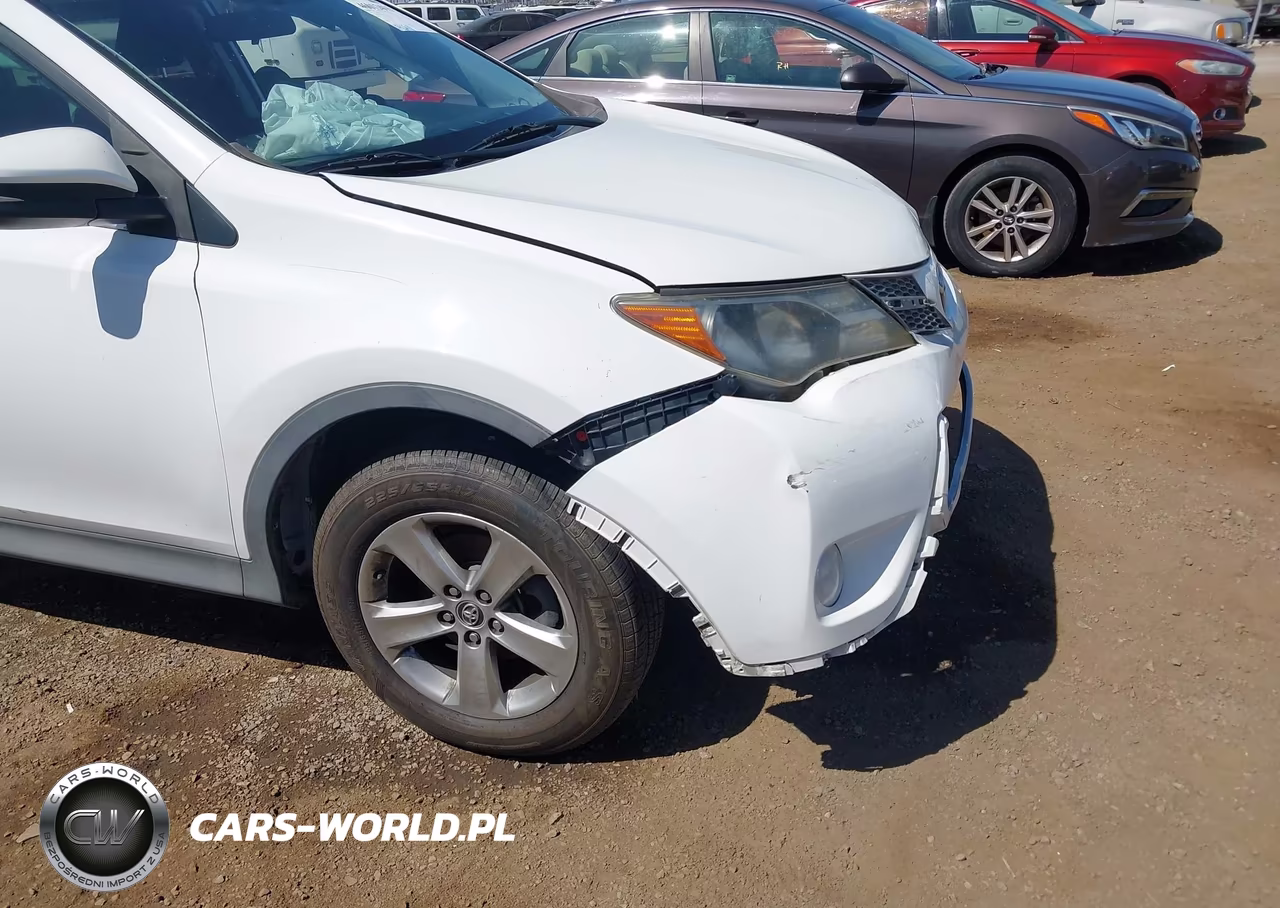 2015 Toyota Rav4 Xle VIN:2T3WFREV7FW183001 - 18
