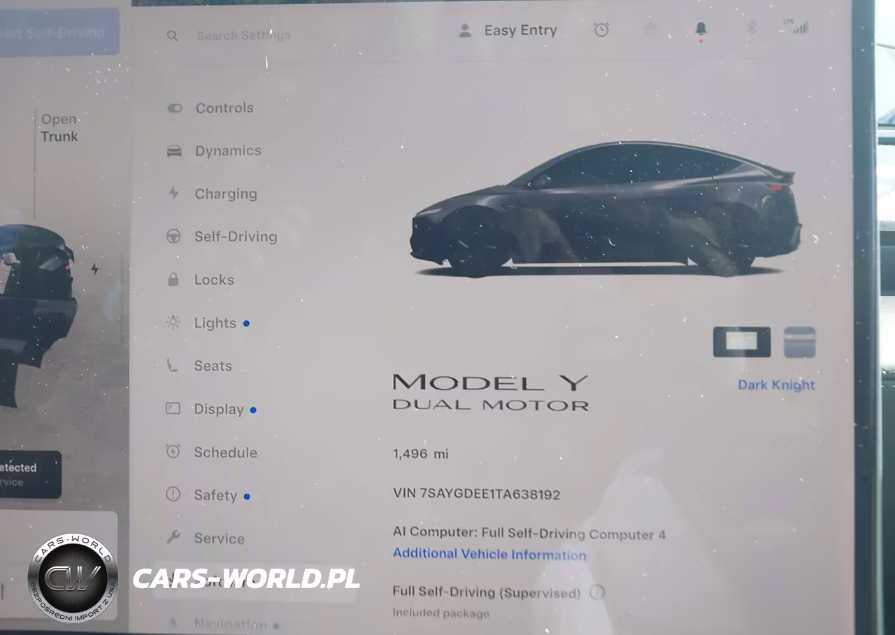 2026 Tesla Model Y VIN:7SAYGDEE1TA638192 - 17