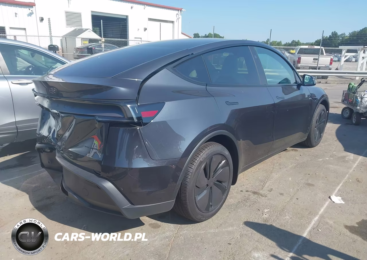 2026 Tesla Model Y VIN:7SAYGDEE1TA638192 - 4