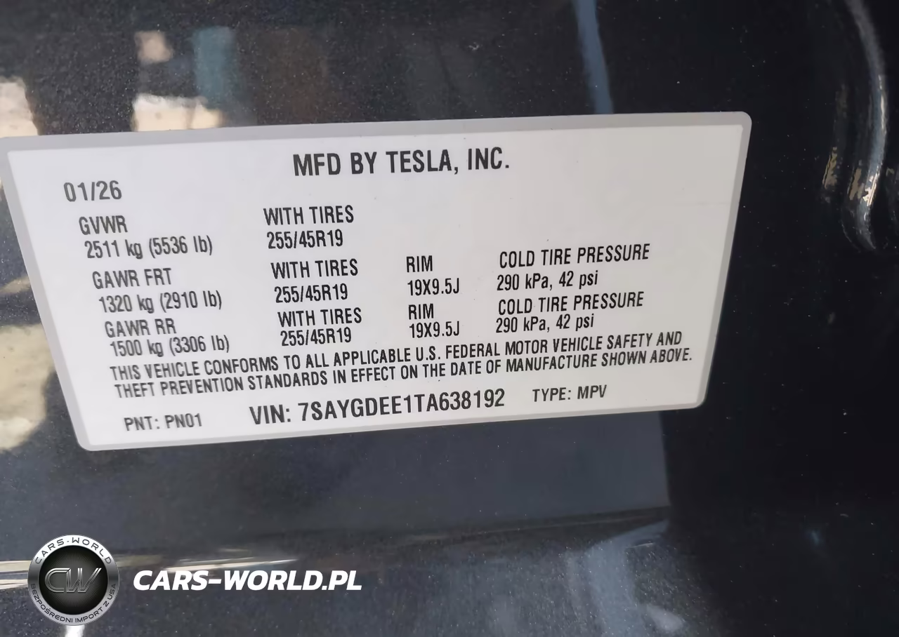2026 Tesla Model Y VIN:7SAYGDEE1TA638192 - 9