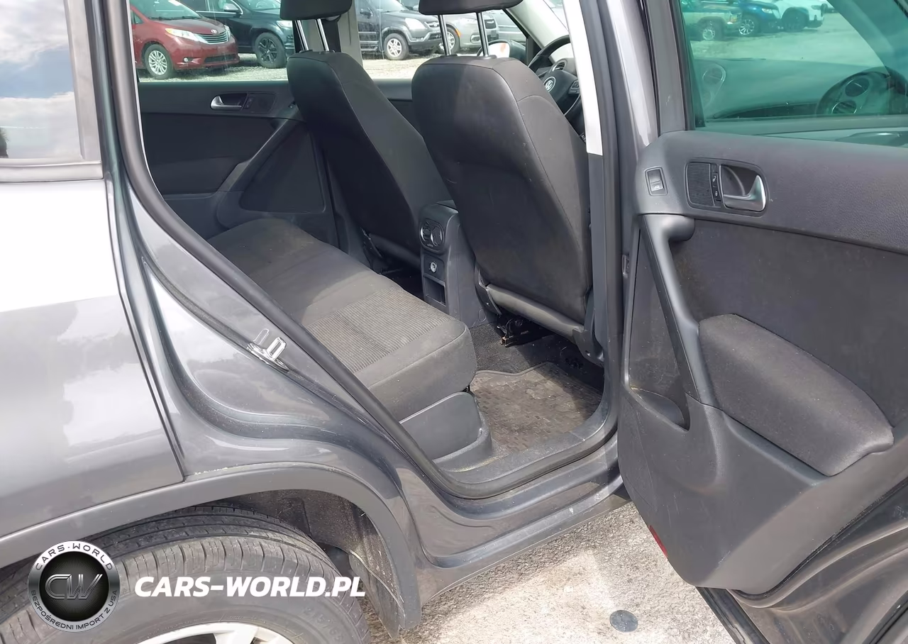 2013 Volkswagen Tiguan S VIN:WVGBV3AX3DW592161 - 8