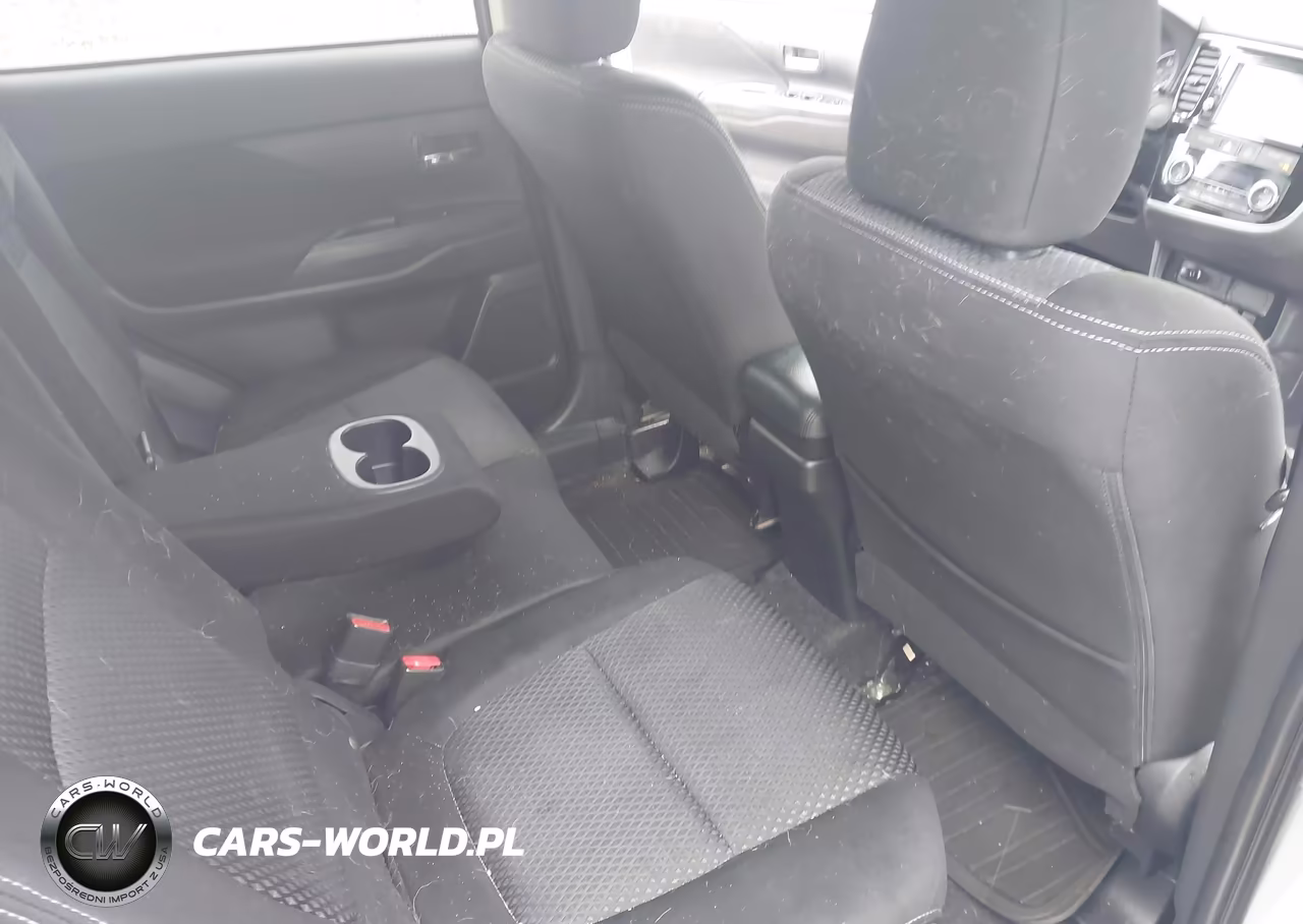 2018 Mitsubishi Outlander Es VIN:JA4AZ3A32JZ039068 - 8