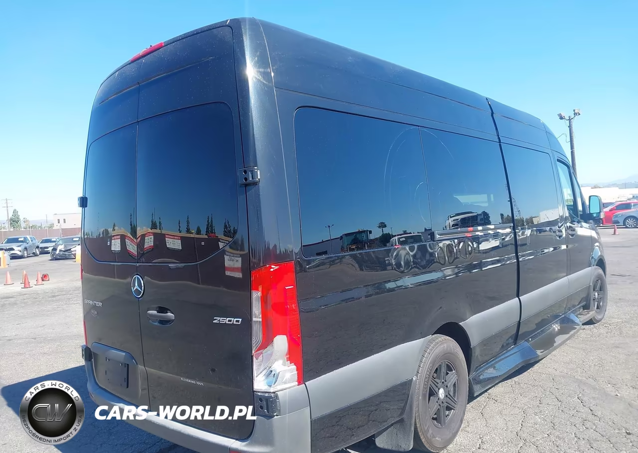2019 Mercedes-Benz Sprinter 2500 High Roof V6 VIN:WDAPF1CD6KP072139 - 4