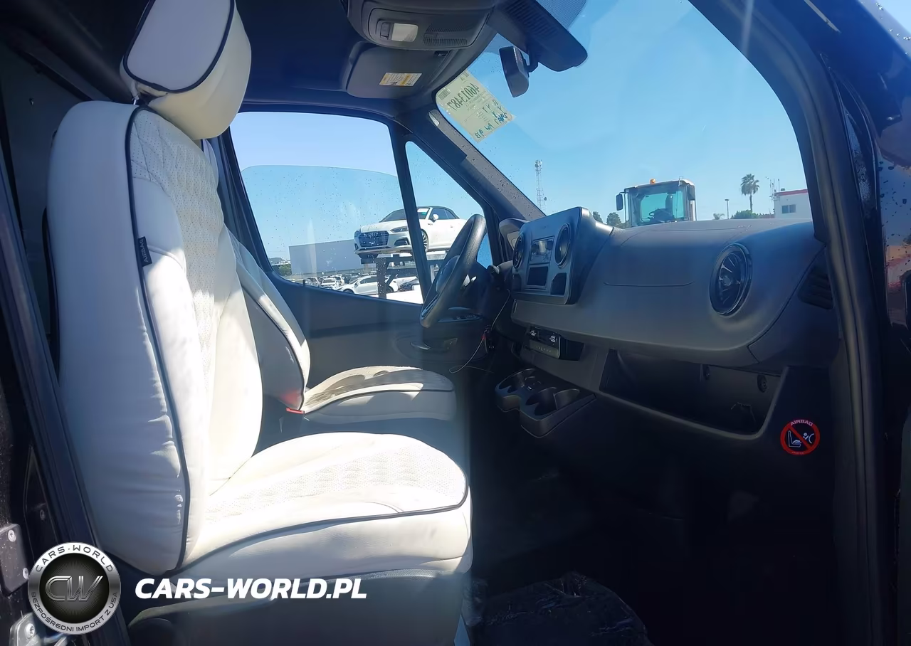 2019 Mercedes-Benz Sprinter 2500 High Roof V6 VIN:WDAPF1CD6KP072139 - 5