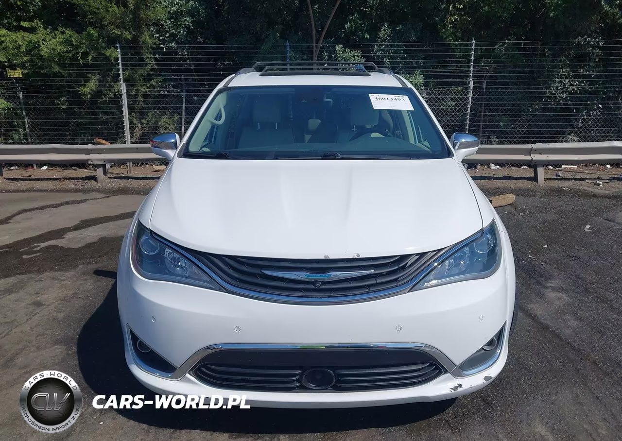 2017 Chrysler Pacifica Hybrid Platinum VIN:2C4RC1N72HR709413 - 12