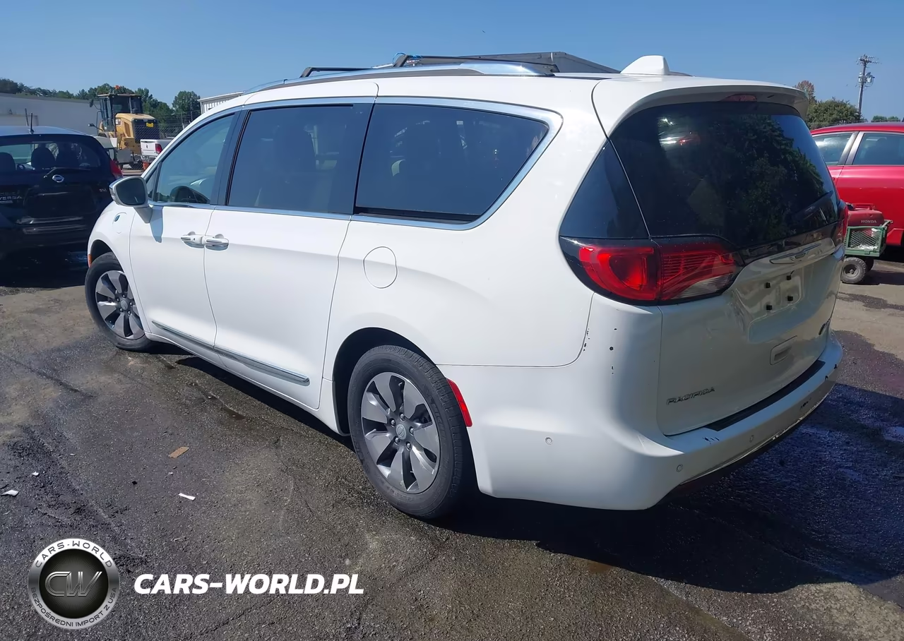 2017 Chrysler Pacifica Hybrid Platinum VIN:2C4RC1N72HR709413 - 3