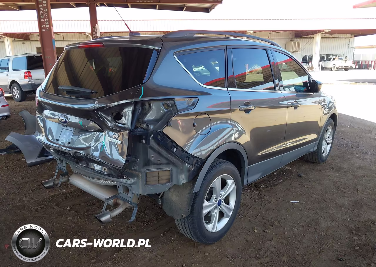 2015 Ford Escape Se VIN:1FMCU0G98FUA43844 - 4