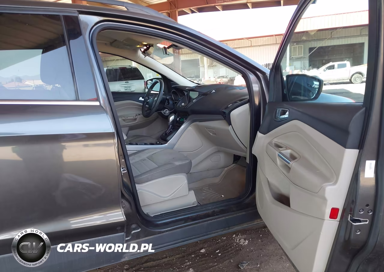 2015 Ford Escape Se VIN:1FMCU0G98FUA43844 - 5