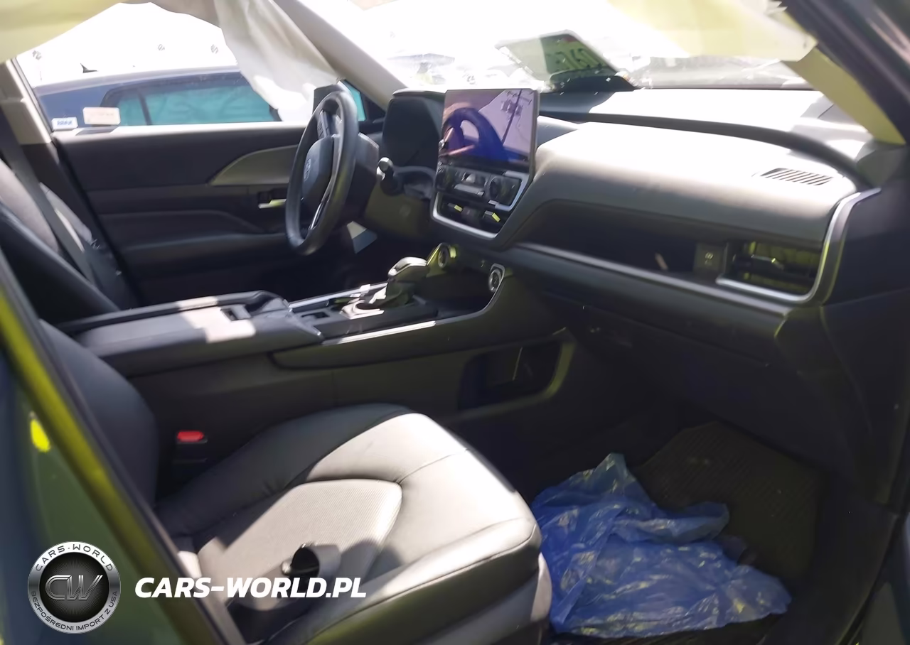 2025 Toyota Grand Highlander Xle VIN:5TDAAAA51SS034689 - 5