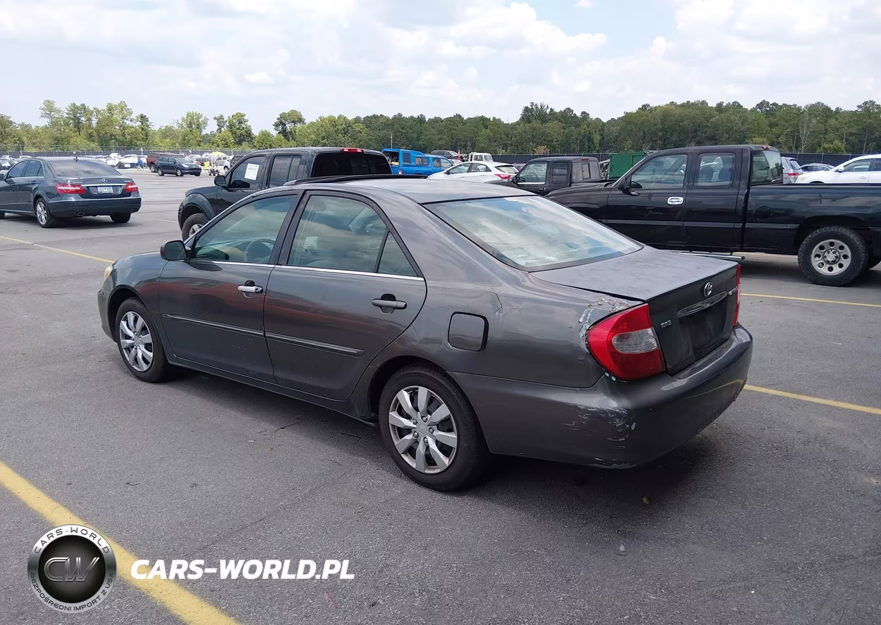 2002 Toyota Camry Xle VIN:4T1BE32K22U583771 - 3