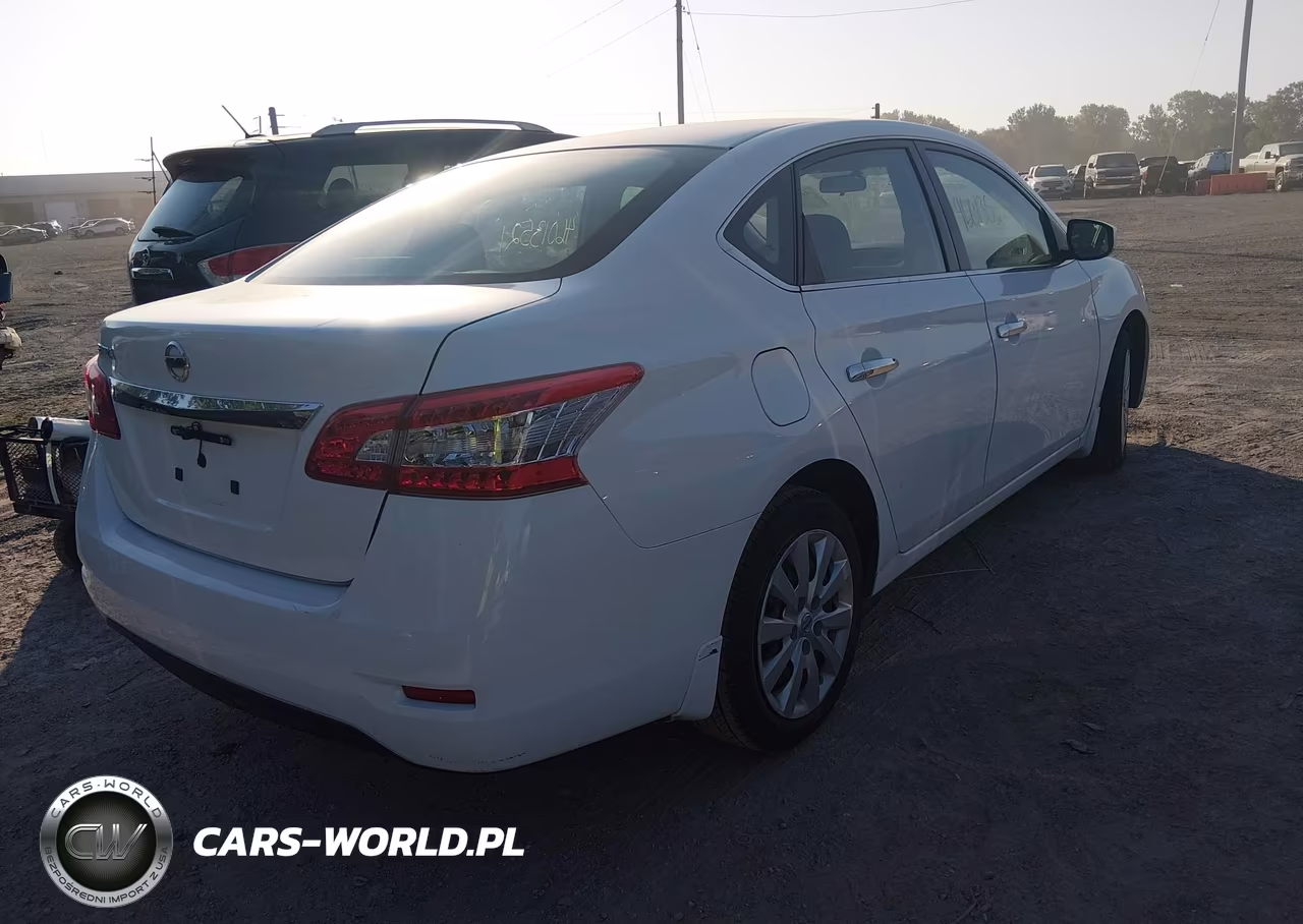 2015 Nissan Sentra S VIN:3N1AB7AP4FY375832 - 4