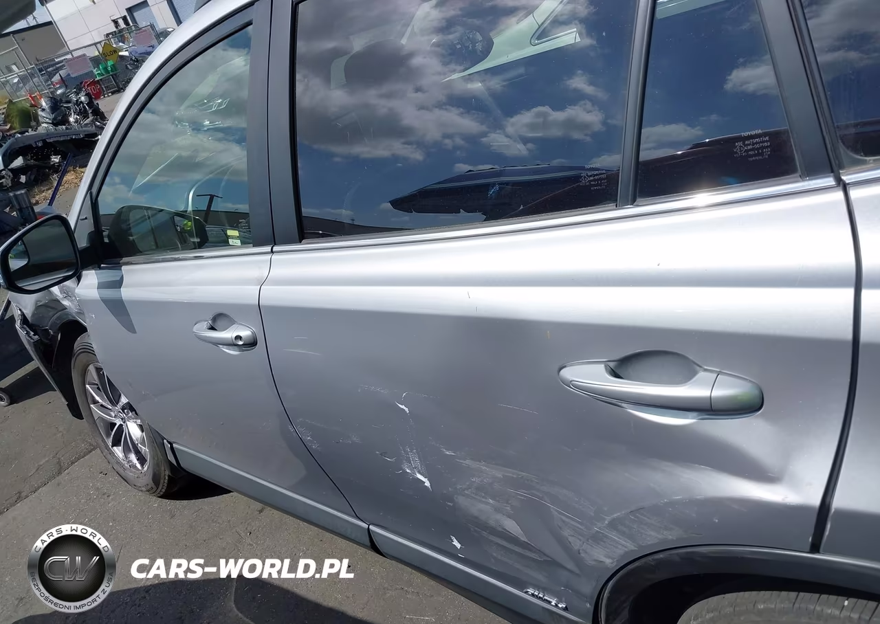 2018 Toyota Rav4 Hybrid Xle VIN:JTMRJREV5JD221360 - 15