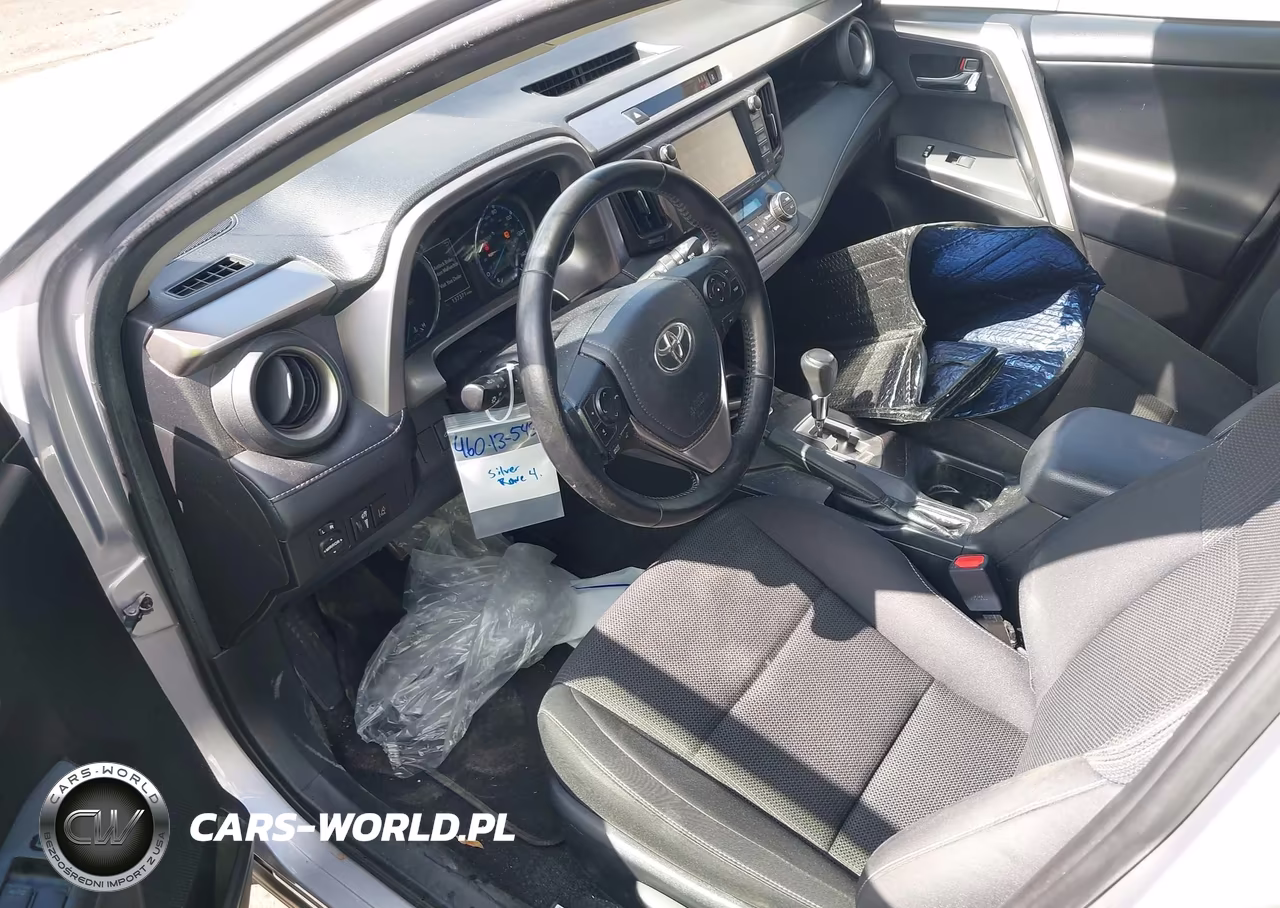 2018 Toyota Rav4 Hybrid Xle VIN:JTMRJREV5JD221360 - 18