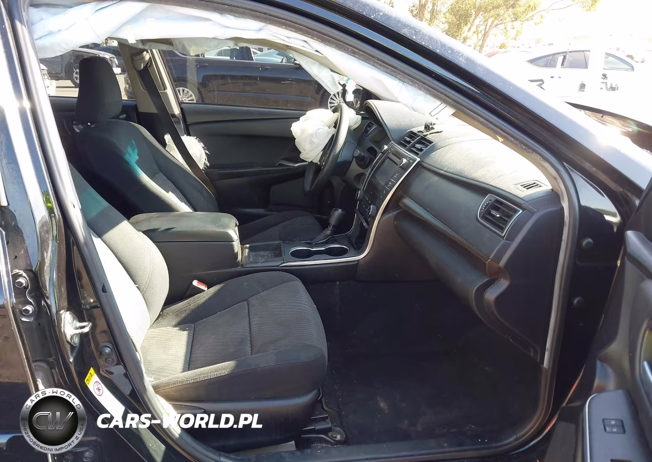 2015 Toyota Camry Le VIN:4T4BF1FKXFR473025 - 5