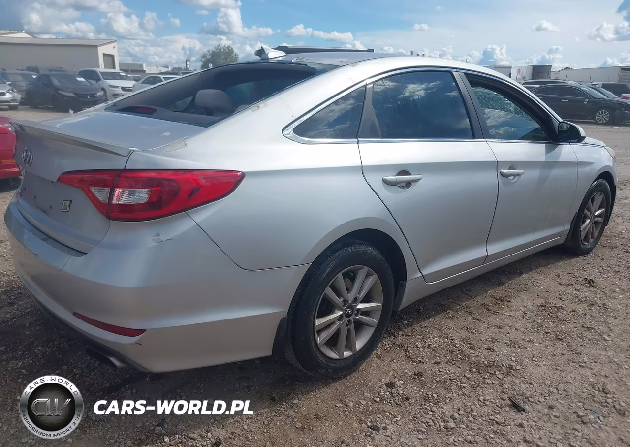 2016 Hyundai Sonata Se VIN:5NPE24AF8GH337037 - 4