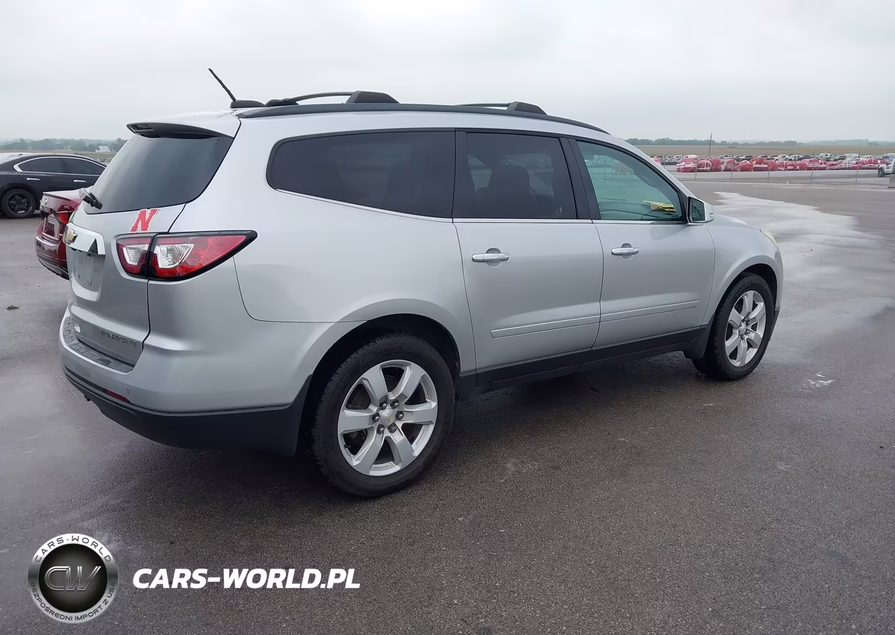 2016 Chevrolet Traverse Lt VIN:1GNKVGKD5GJ185581 - 4