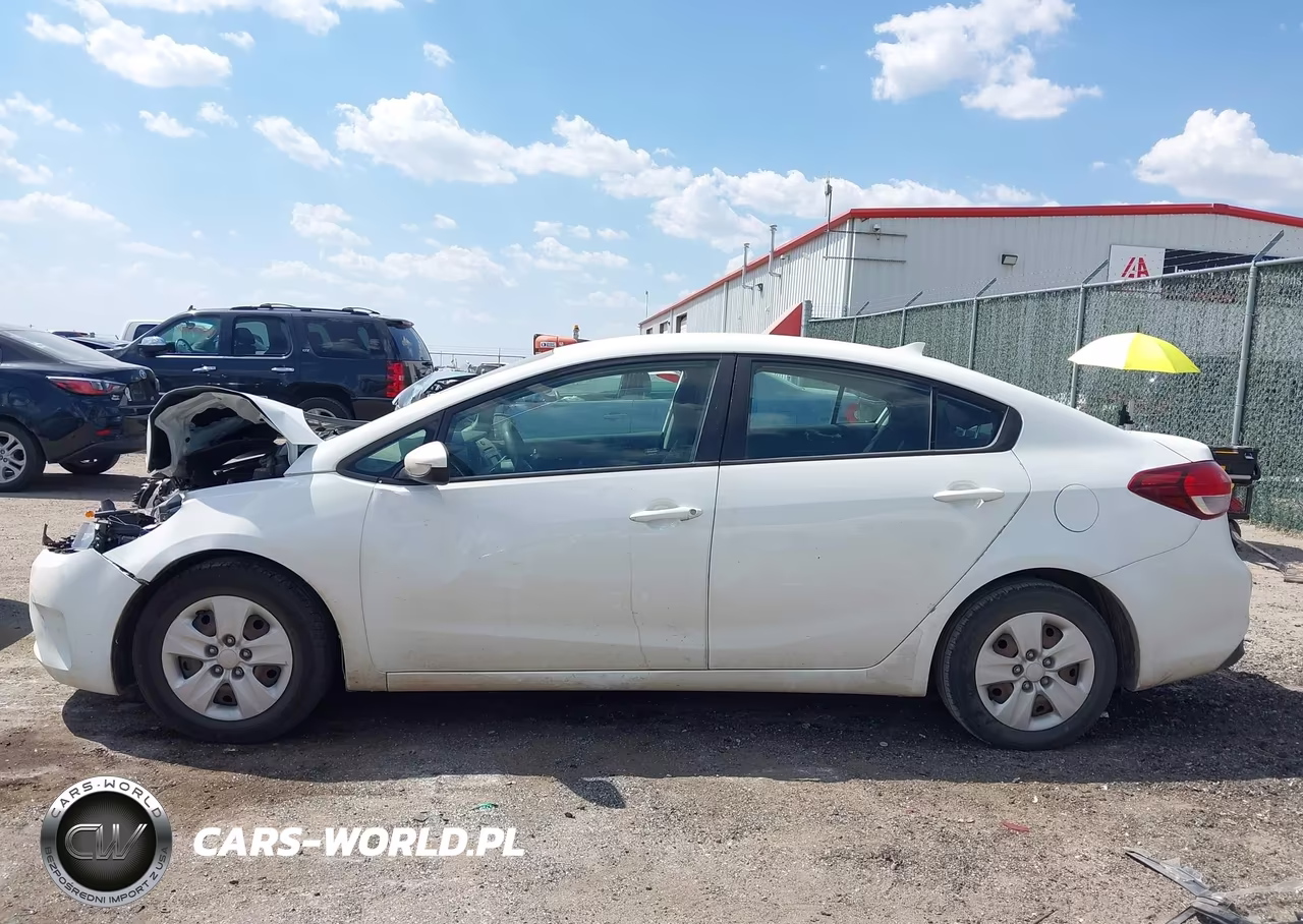 2018 Kia Forte Lx VIN:3KPFK4A77JE273503 - 15