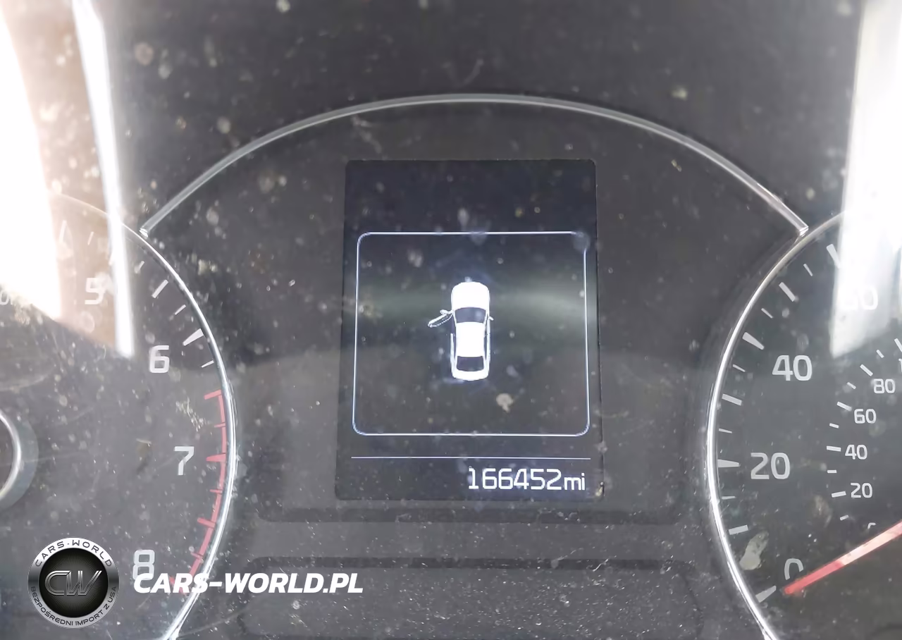 2018 Kia Forte Lx VIN:3KPFK4A77JE273503 - 16