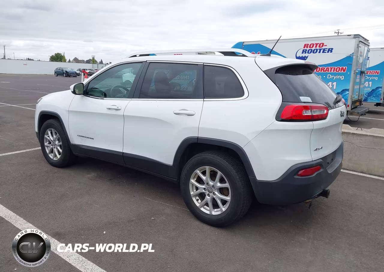 2014 Jeep Cherokee Latitude VIN:1C4PJMCB9EW174055 - 3