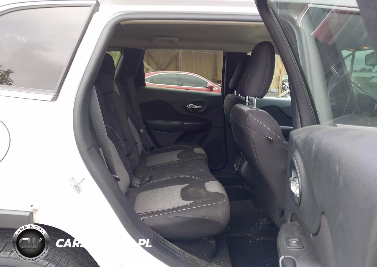 2014 Jeep Cherokee Latitude VIN:1C4PJMCB9EW174055 - 8