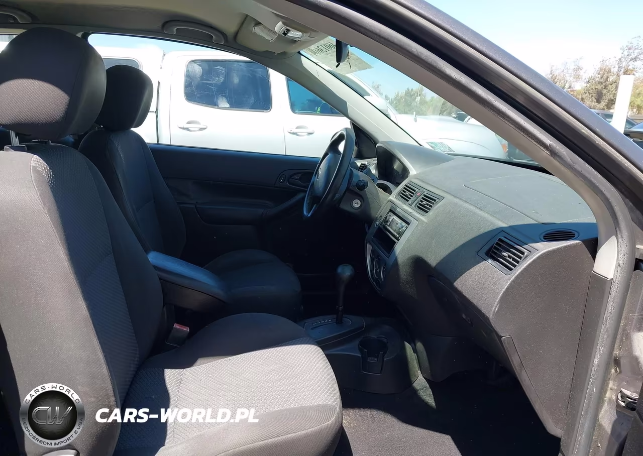 2006 Ford Focus Zx3 VIN:1FAFP31N96W205667 - 5
