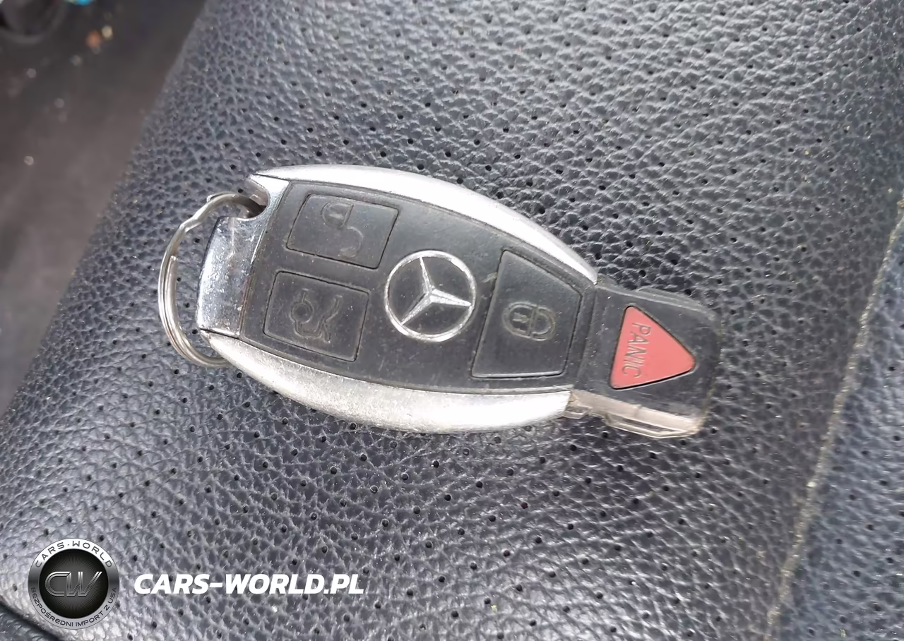 2010 Mercedes-Benz C 300 Luxury-Sport VIN:WDDGF5EB1AF424733 - 11
