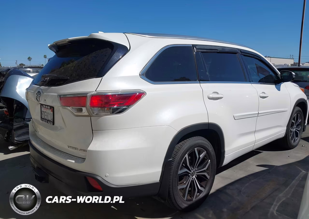 2014 Toyota Highlander Limited Platinum V6 VIN:5TDDKRFH1ES044820 - 4