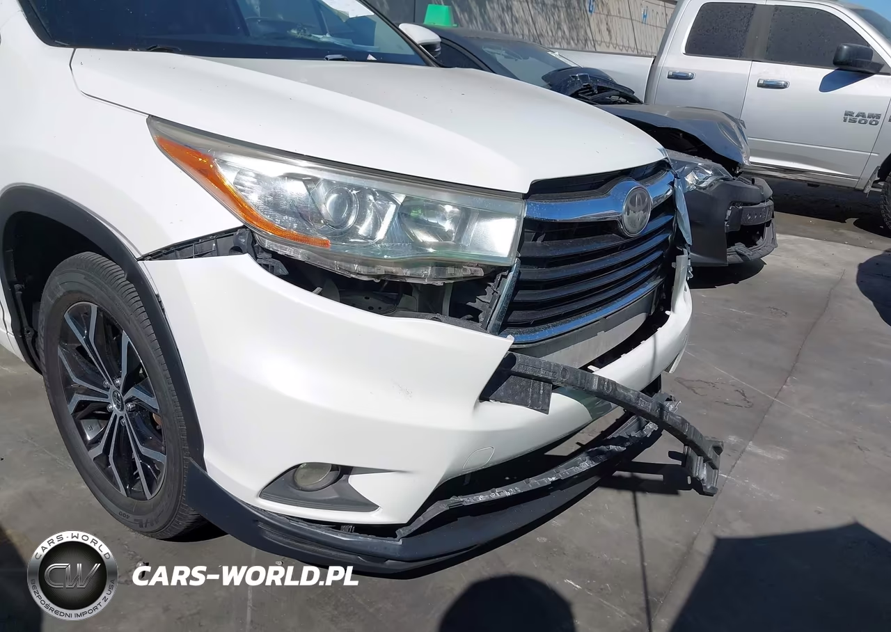 2014 Toyota Highlander Limited Platinum V6 VIN:5TDDKRFH1ES044820 - 6