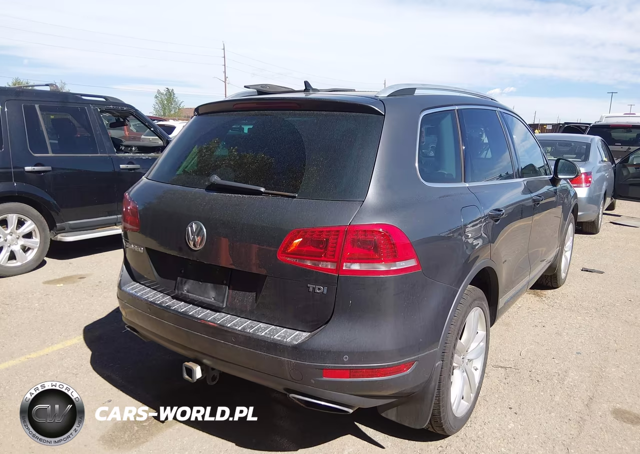 2014 Volkswagen Touareg Tdi Executive VIN:WVGEP9BP0ED014623 - 4