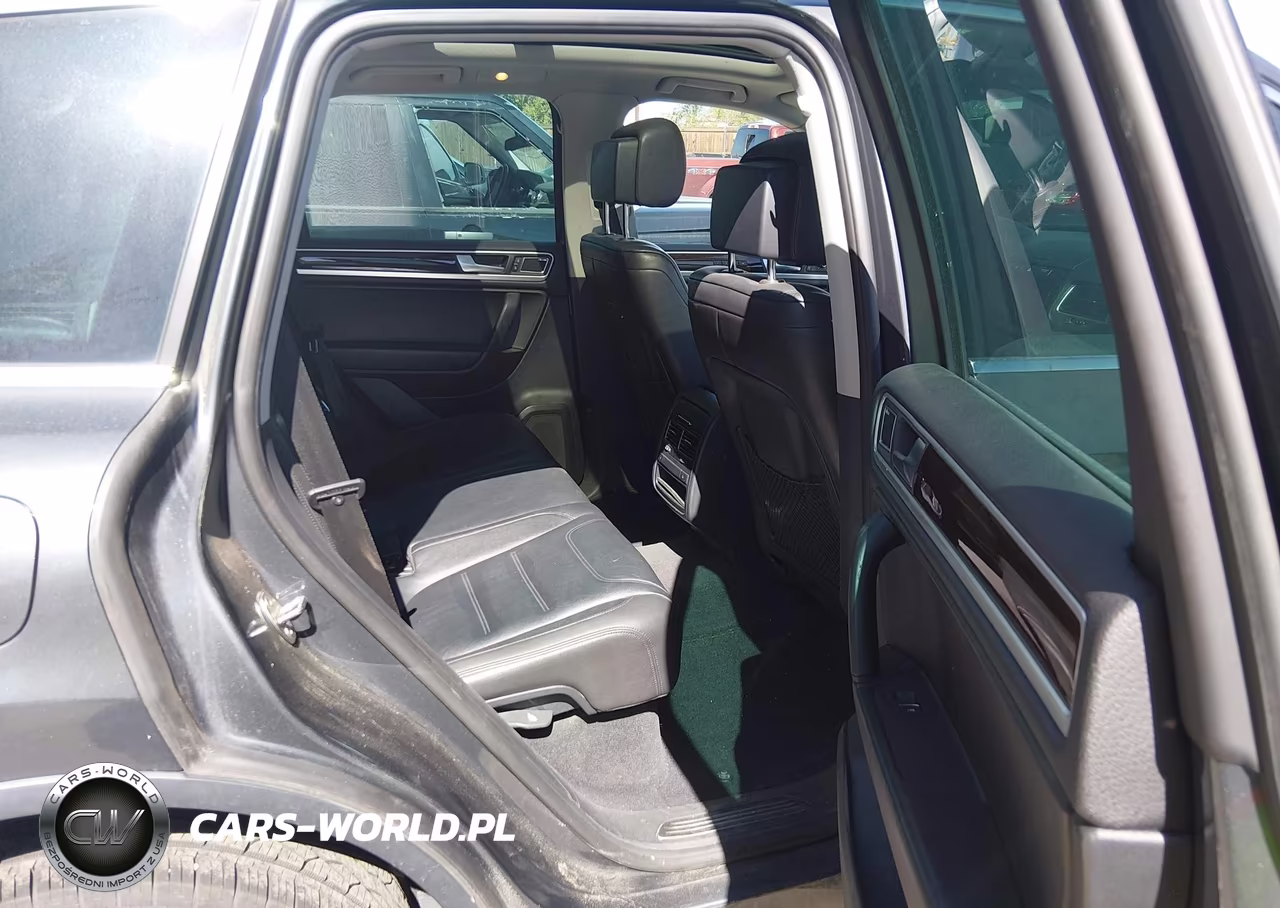 2014 Volkswagen Touareg Tdi Executive VIN:WVGEP9BP0ED014623 - 8