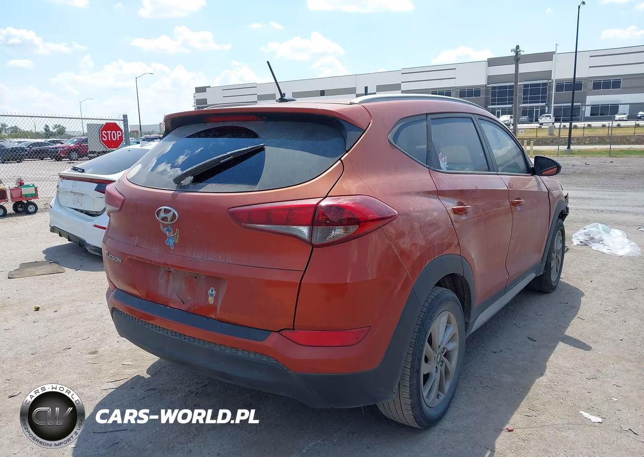 2017 Hyundai Tucson Se VIN:KM8J33A45HU436972 - 4