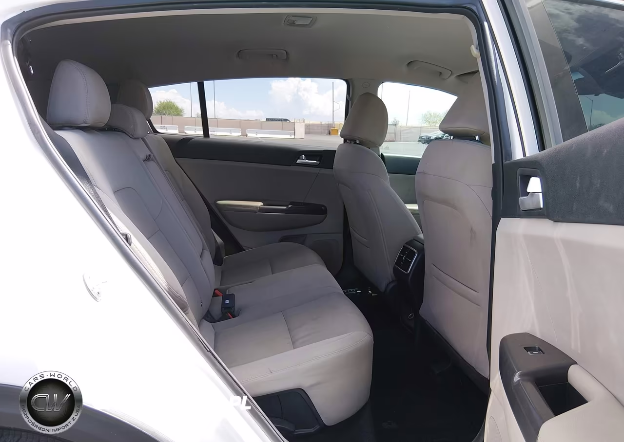 2020 Kia Sportage Lx VIN:KNDPM3AC6L7759924 - 8