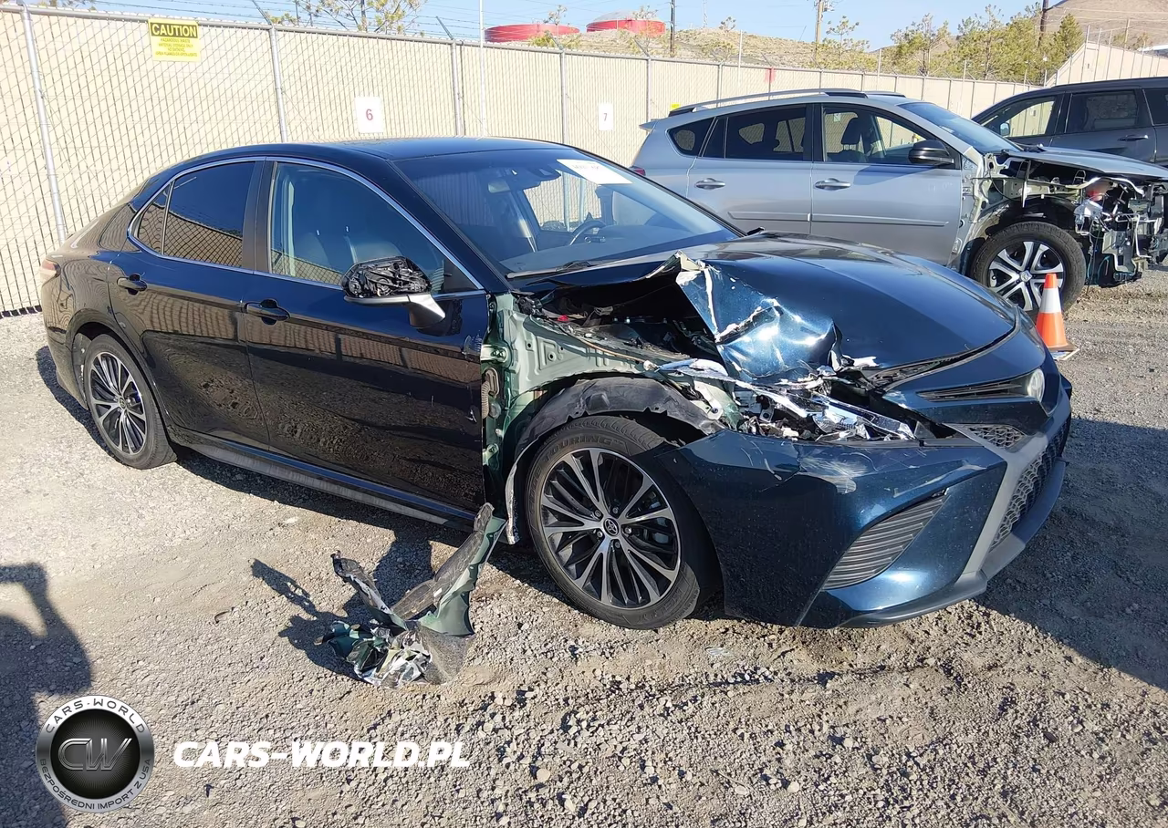 2020 Toyota Camry Se Awd