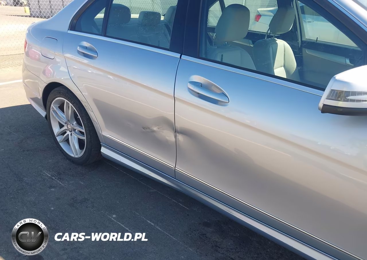2013 Mercedes-Benz C 250 Sport VIN:WDDGF4HB4DA869314 - 6