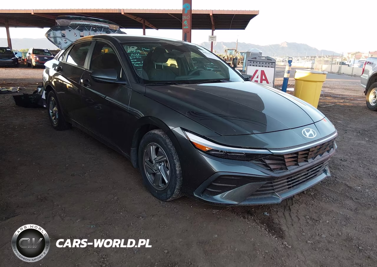 2024 Hyundai Elantra Se