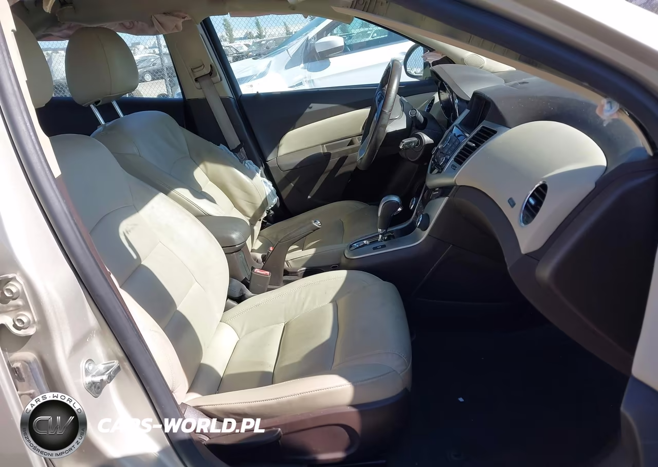 2014 Chevrolet Cruze Diesel VIN:1G1P75SZ5E7286082 - 5
