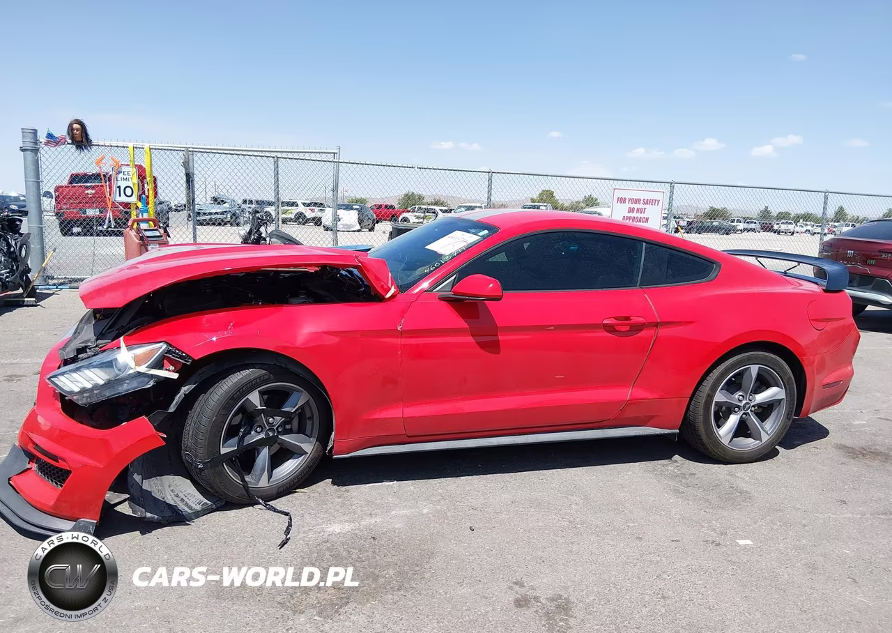 2016 Ford Mustang V6 VIN:1FA6P8AM6G5262131 - 14