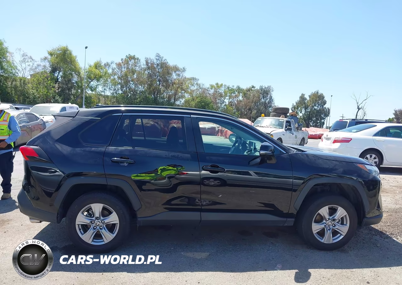 2025 Toyota Rav4 Xle VIN:2T3P1RFV6SC494187 - 13