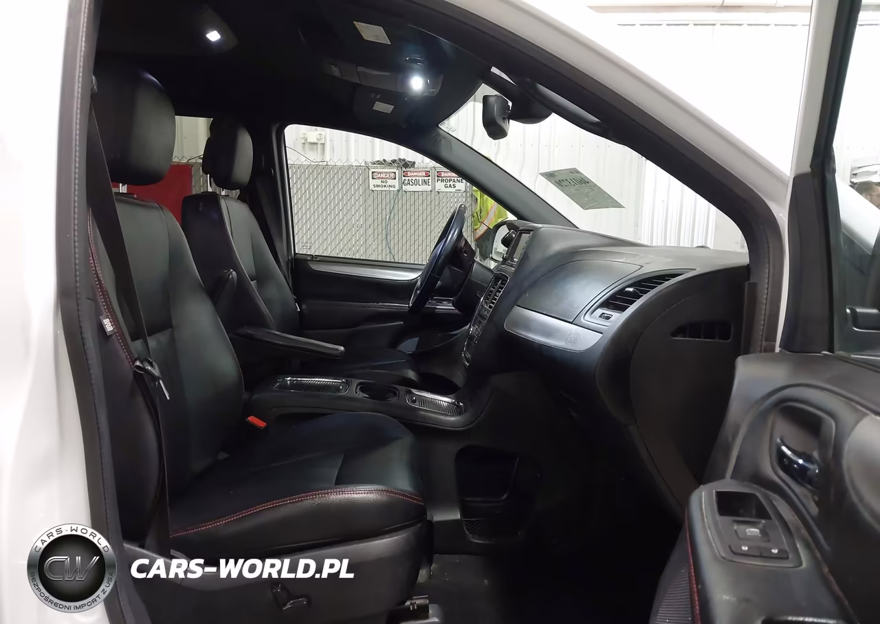 2019 Dodge Grand Caravan Gt VIN:2C4RDGEG5KR739027 - 5