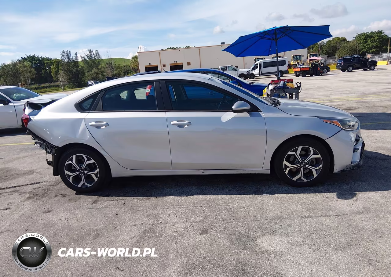 2021 Kia Forte Lxs VIN:3KPF24AD5ME270075 - 14
