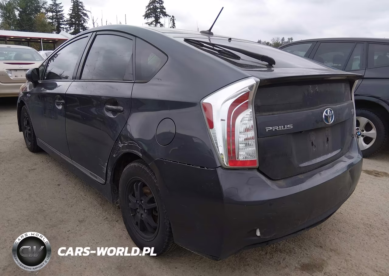 2014 Toyota Prius Three VIN:JTDKN3DU1E1798373 - 3